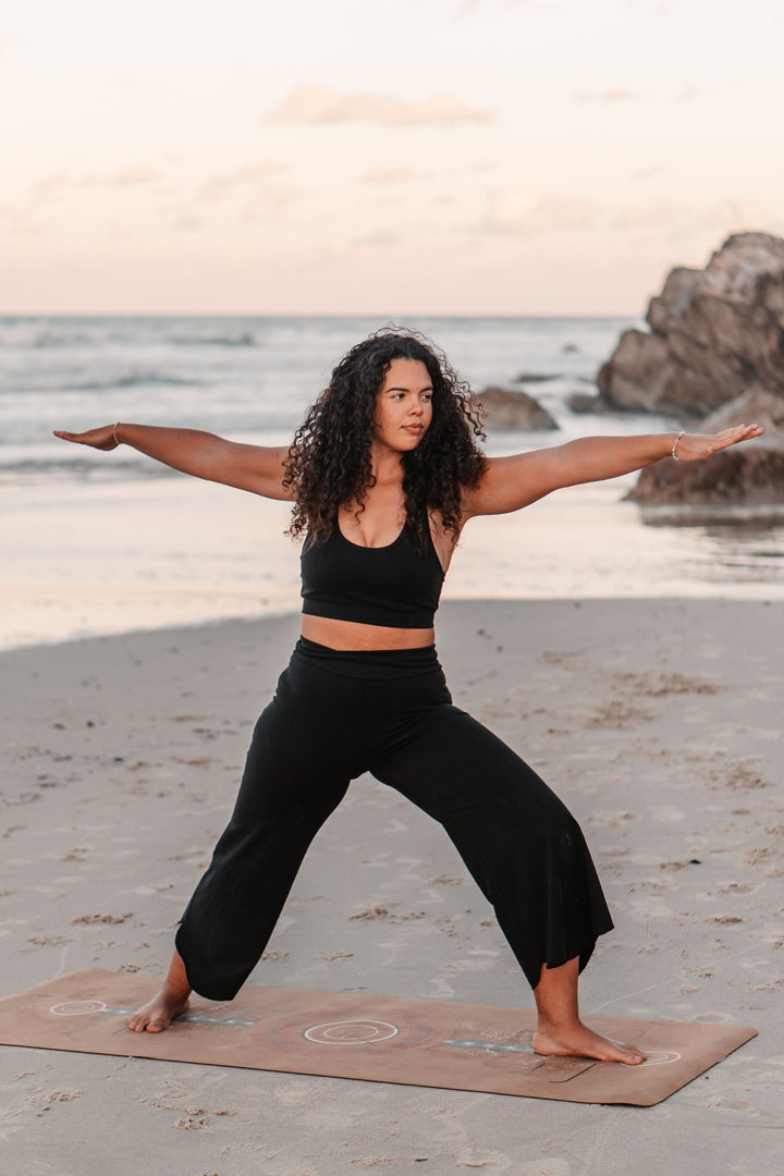 Black Sports Bra  With high waisted yoga pants