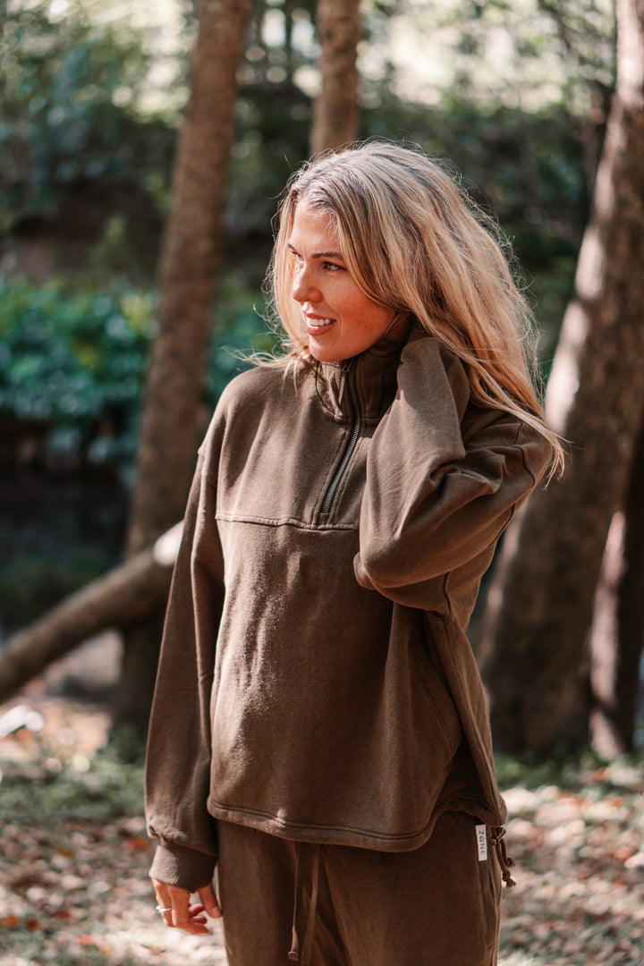 Zip crew sweater in Shiitake